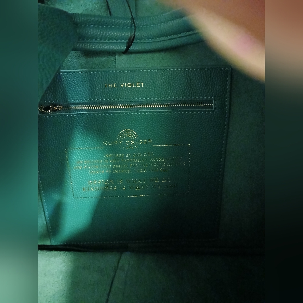 SOLD DO NOT BUY Kurt Geiger NWT Large Hobo Green Bag With Dustbag - Picture 9 of 9